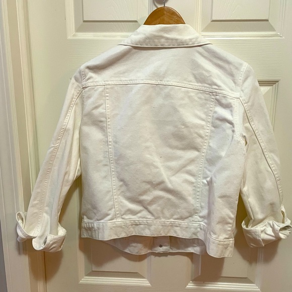 NWOT size medium white denim jacket - Picture 3 of 4